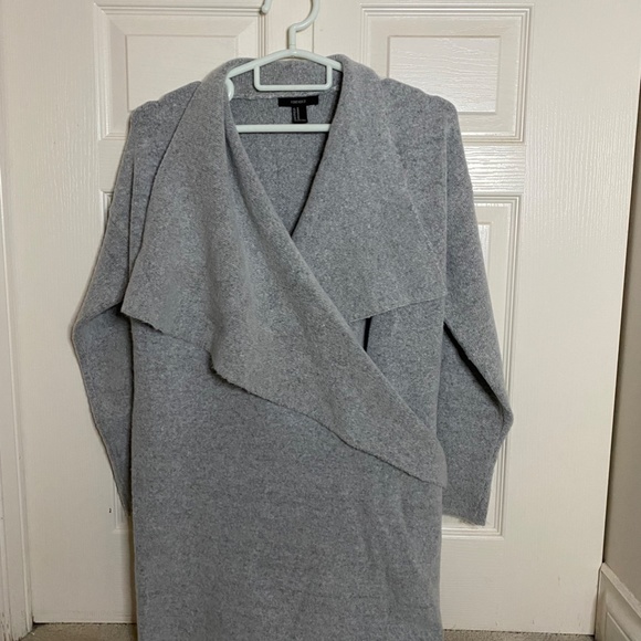 Brand New Forever 21 Cardigan in Size M - Picture 2 of 4